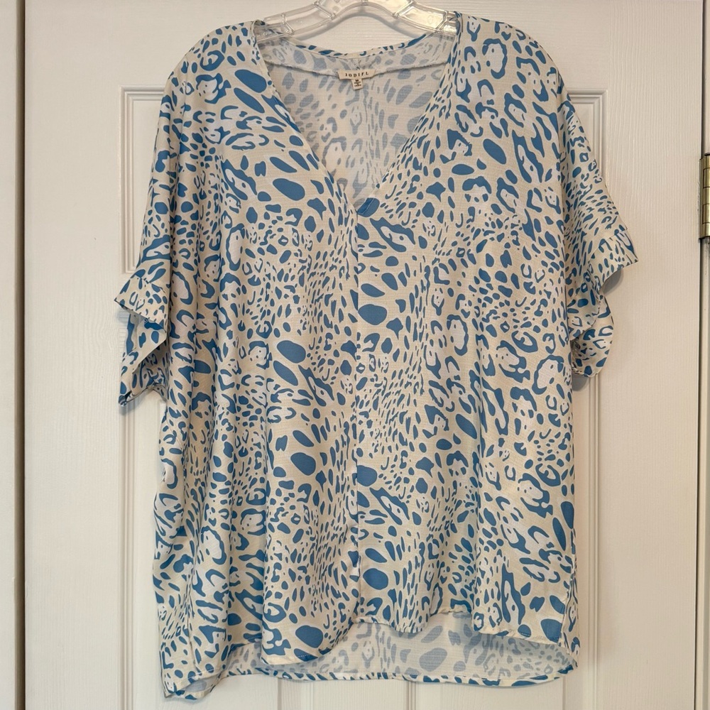 LIKE NEW JODIFL Blue & Cream Top M